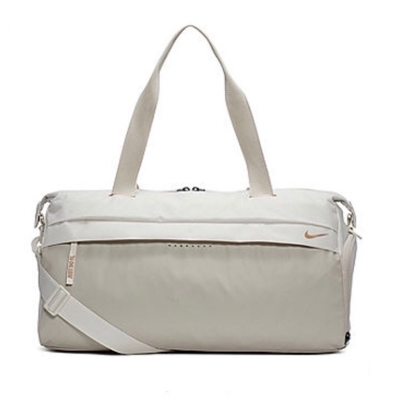 nike radiate club gym bag